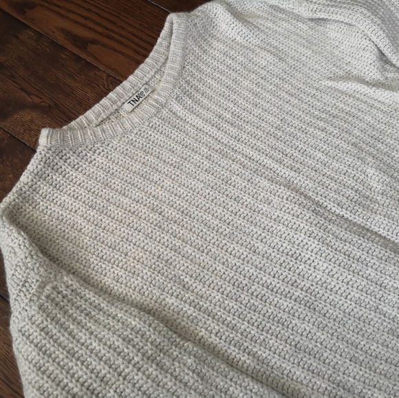 TNA Sweater - Picture 2 of 3